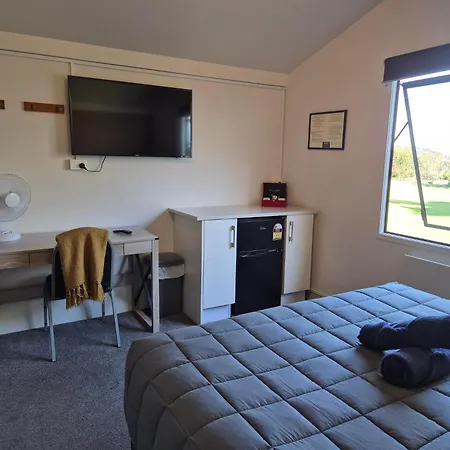 Tidewater Accommodation Coromandel Exterior photo