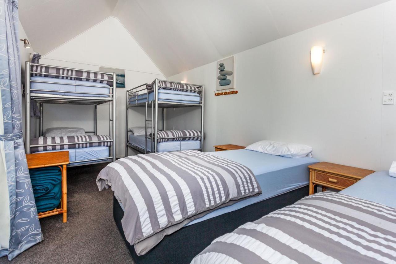 Tidewater Motel 2*