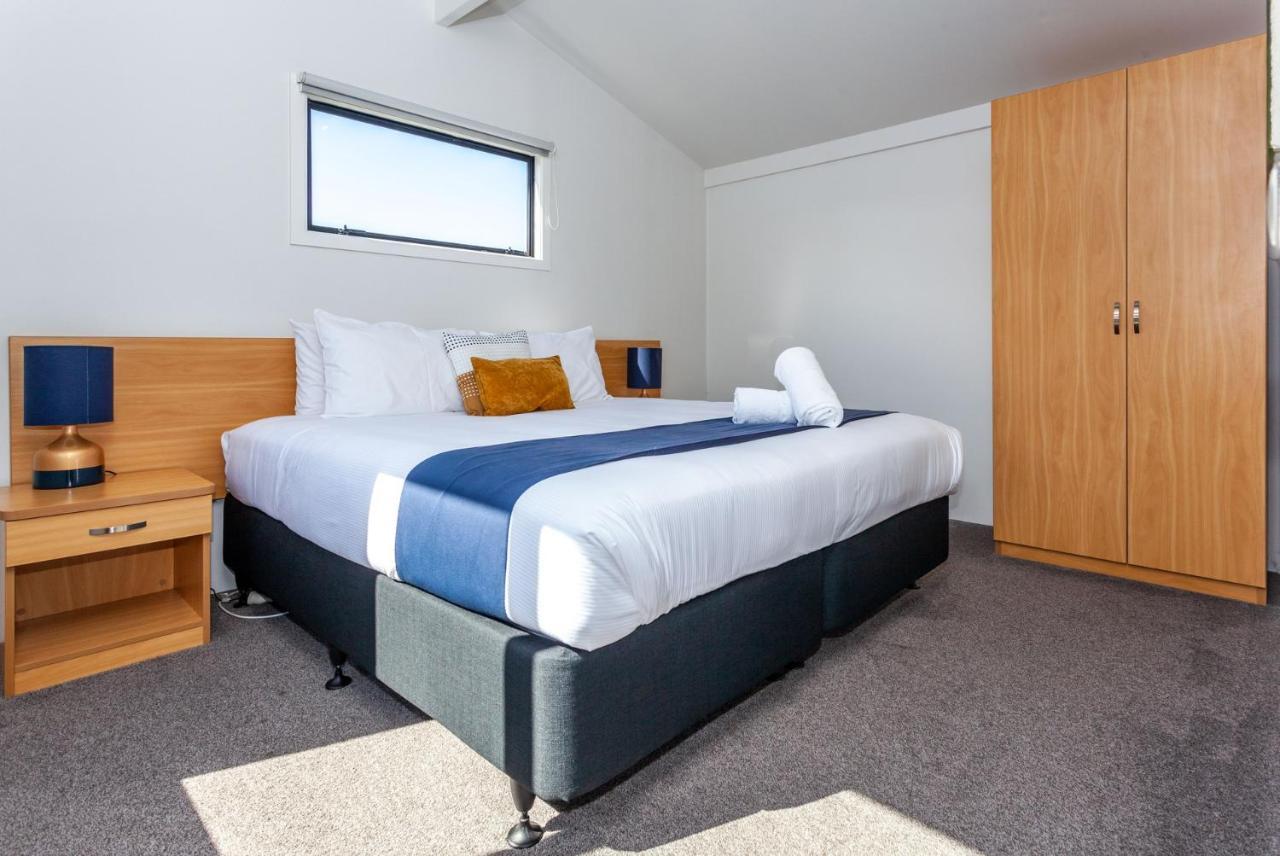 Tidewater Motel 2*